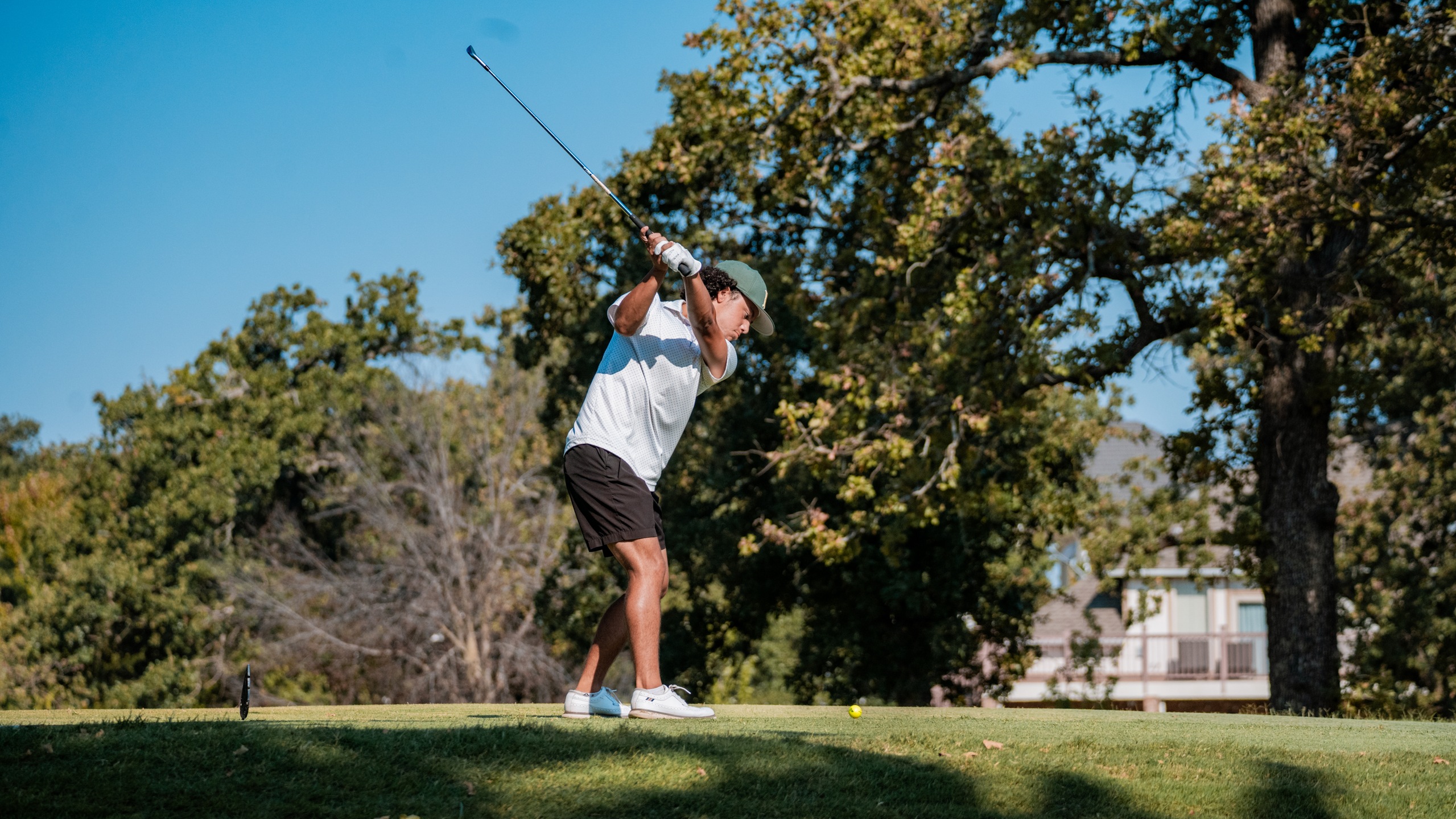 jaeden ellis tees off